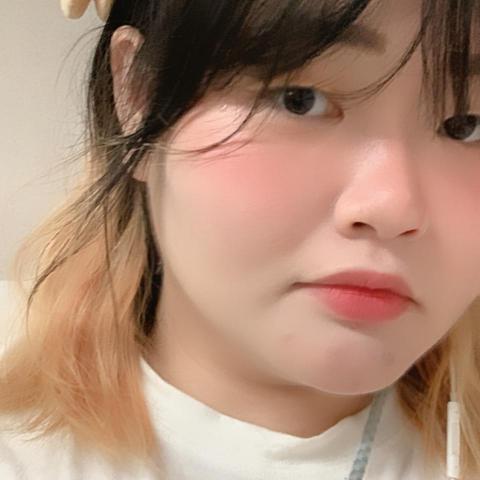 提供配音服務的專家鄭竹韻