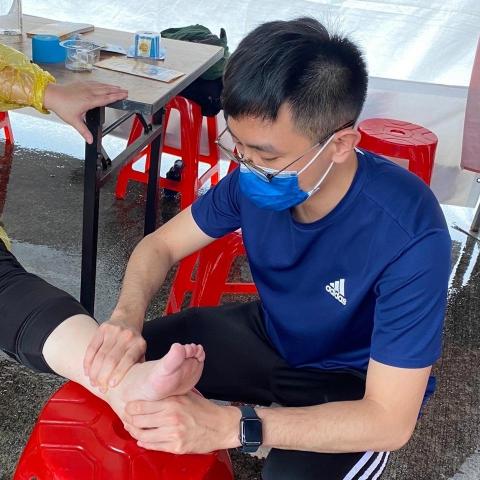 曾俊然 痠痛處理・運動訓練・體態調整 曾俊然 痠痛處理・運動訓練・體態調整