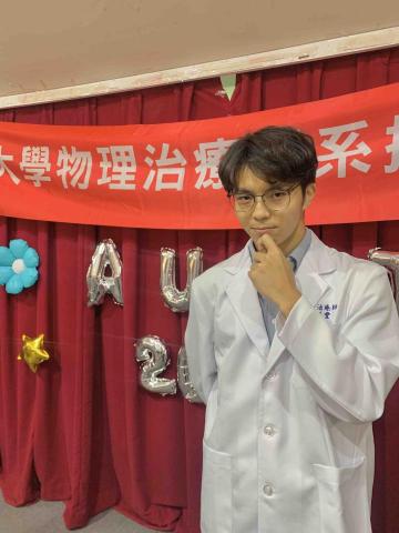 提供有氧舞蹈服務的專家黃廷豐-立玄