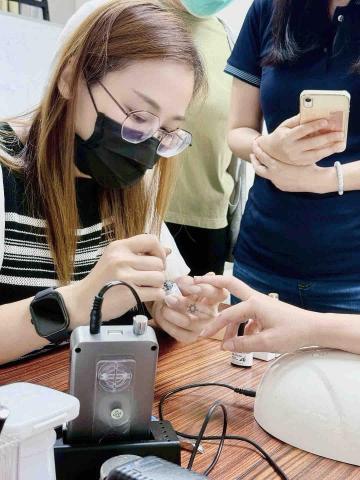 米莉美學-美甲.美睫.半永久眉眼唇.紋髮 -  米莉美學-美甲.美睫.半永久眉眼唇.紋髮 -