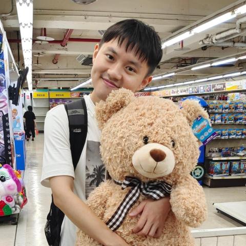 提供2023流行包包服務的專家李浩銘