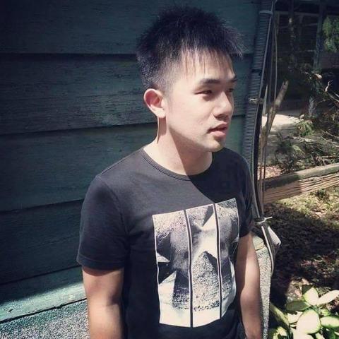 提供游泳服務的專家小杜老師