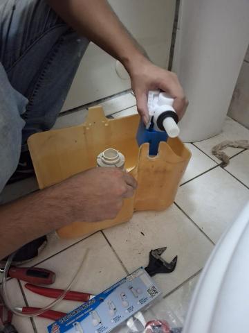 賴帝佑 - 我們最大優勢就是房東不用為租屋處的內部修繕跑來跑去，一切都由我們代勞，從找廠商到報價還有最後的維修完工一切都我們處理，最後還會協助像政府申請免費修繕。