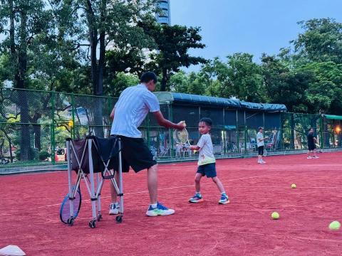 涂旆源 - 兒童教學