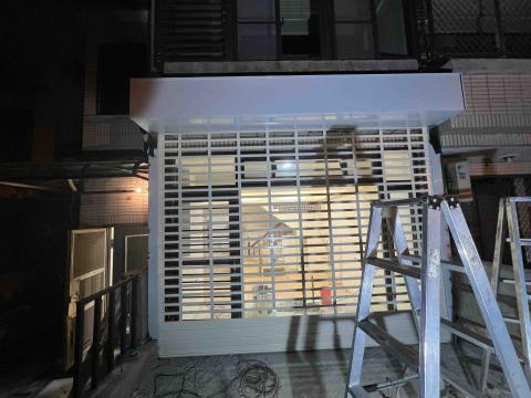 宏勝快速捲門工作室 - 捲門安裝