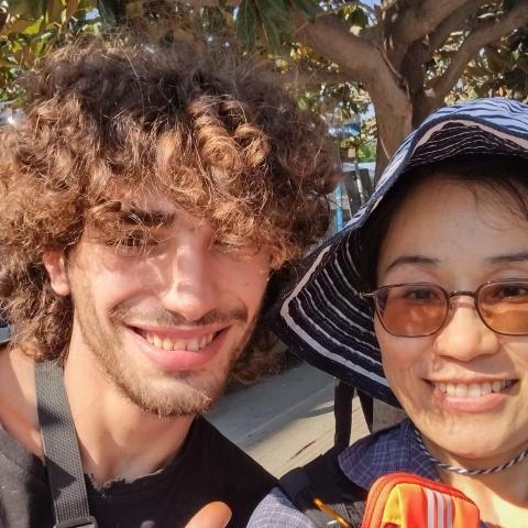 提供兒童美語教學方法服務的專家Crystal唐