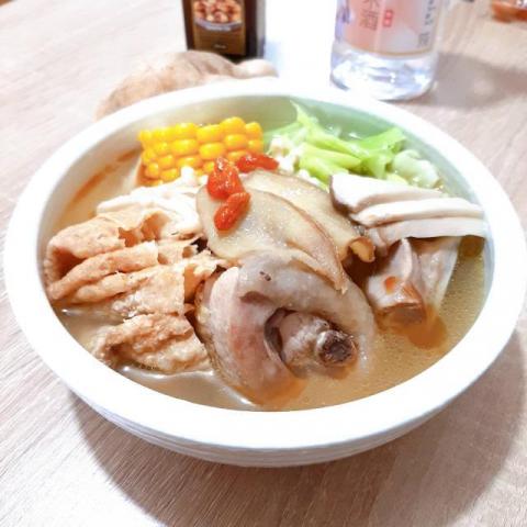 Emily料理廚房 - 蔬菜多多麻油雞