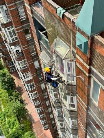 錩育有限公司 - 桃園區 巴黎博社區 某棟 外牆防水 錩育有限公司 - 桃園區 巴黎博社區 某棟 外牆防水