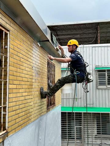 錩育有限公司 - 新北市永和區-民宅 外牆防水 錩育有限公司 - 新北市永和區-民宅 外牆防水