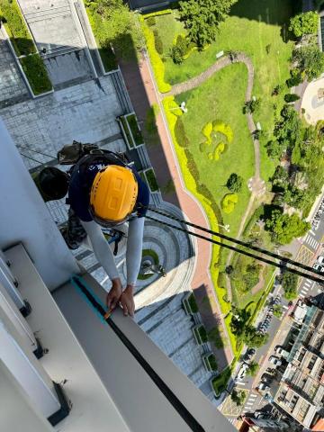 錩育有限公司 - 台北市內湖區-太陽科技廣場  矽膠修繕工程 錩育有限公司 - 台北市內湖區-太陽科技廣場  矽膠修繕工程