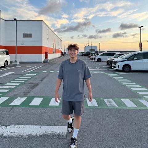 提供羽球規則服務的專家黃奕淳