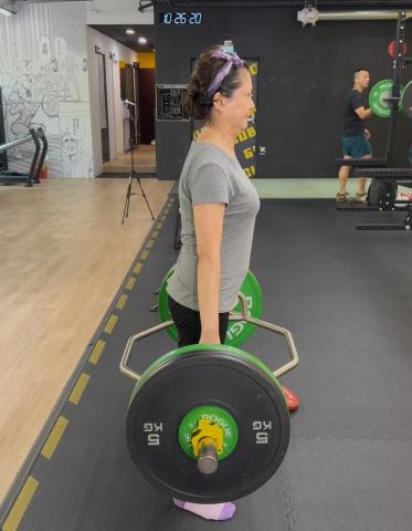 邱敬棠 - 65歲 姐 硬舉78公斤！