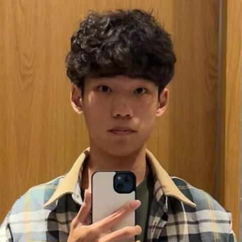 提供幼兒瑜珈服務的專家賴宥臣