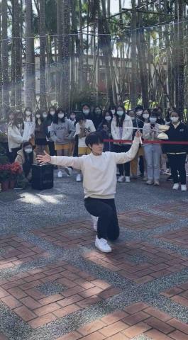 呂孟筑 - 校慶表演 呂孟筑 - 校慶表演