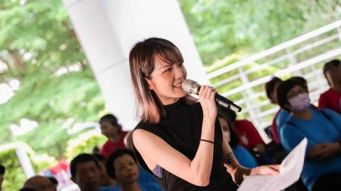 Vera Lee 李怡靜 - 擔任「2024泰山鼓藝大賽」主持人，負責全場開幕儀式、參賽隊伍進退場、評審介紹、頒獎流程與活動串場，以活潑的節奏帶動比賽氛圍，並靈活應對現場時間調度與突發情況。活動現場結合傳統藝術與競賽精神，展現主持人對節奏、文化與現場氛圍的高度掌握能力。