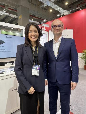 Vera Lee 李怡靜 - 擔任 COMPUTEX 2025 官方展後精華影片的鏡頭主持人（全英語訪談），由外貿協會（TAITRA）委託製作。負責以英文採訪國際參展品牌、現場介紹重點展品，並配合導播與攝影團隊進行錄影。於高節奏的展會現場中，精準傳達品牌訊息，讓國際觀眾清楚掌握展覽亮點。