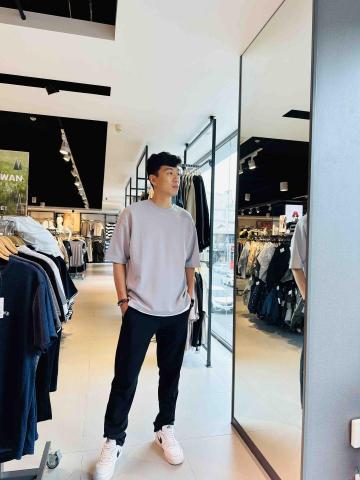 提供美髮剪刀服務的專家Hank 彥勳 髮品業務