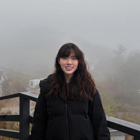 提供新莊修行李箱服務的專家陳姵綸