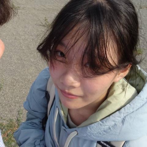 陳翊欣 陳翊欣