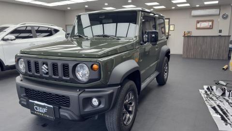 Larry(阿成) - 2024年JIMNY
採用美國進口STEK隔熱紙
與客人討論後依照需求施工
前擋透光度:45%
兩側透光度:35%
後半部:5%
任何需求都能依照客製化搭配!