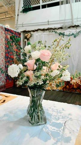 蘇芙勞兒 - 瓶花