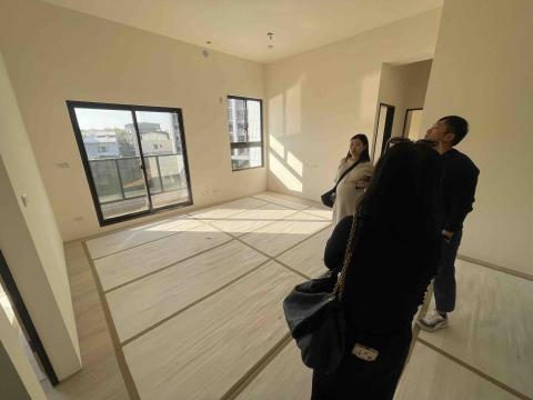 展璿空間整合室內設計 - 位於八德即將完工的新成屋，但預算有限?
我們還是盡心盡力地從宜蘭過去現場初步場勘給予建議。