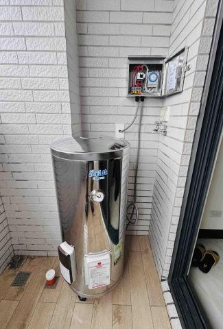 竟成KC瓦斯廚具-櫻花、林內、莊頭北經銷商(瓦斯爐、熱水器、 -  竟成KC瓦斯廚具-櫻花、林內、莊頭北經銷商(瓦斯爐、熱水器、 -