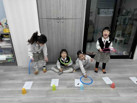 小提琴、鋼琴、音樂律動團體班 - 音符遊戲 套圈圈搶答！