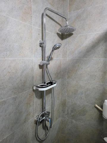 傑飛水電工作室 - 花灑