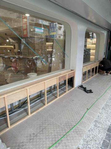 莨豑室內工程行 - # 木作訂製花圃架(2025/7/24) 中山區 莨豑室內工程行 - # 木作訂製花圃架(2025/7/24) 中山區