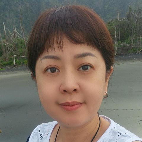 提供保母服務的專家Ying Li