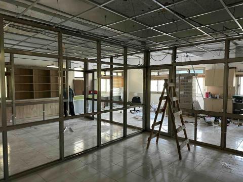 鑽丞鋁門窗工程行 - 辦公室隔間