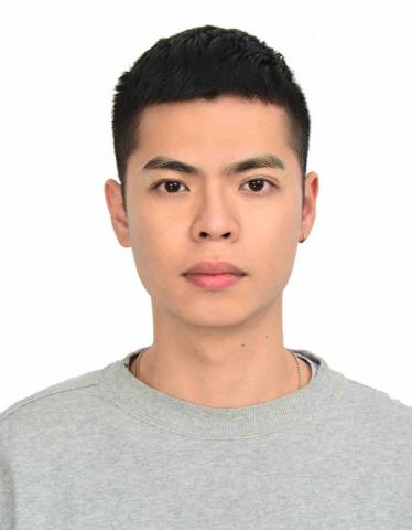 提供浴櫃組服務的專家吳宥稼