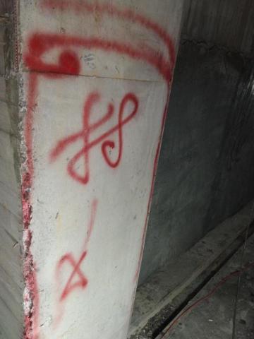 泉鋒工程行/黃鏵鋕 - 爆摸(硬的)