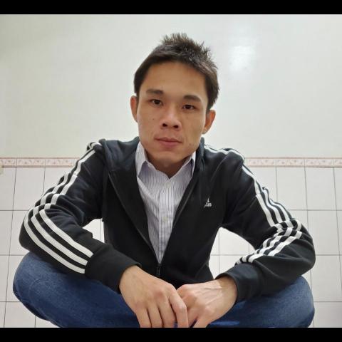 提供送洗衣服服務的專家Ying Tsung Liu