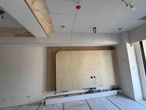 二代沐 - 電視壁面雛形