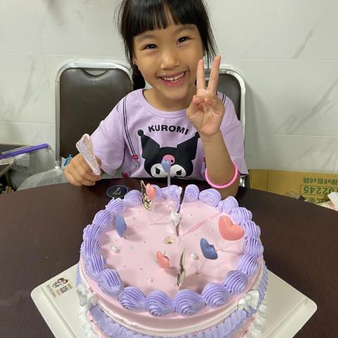 提供嘉義二手家具服務的專家陳佳銘