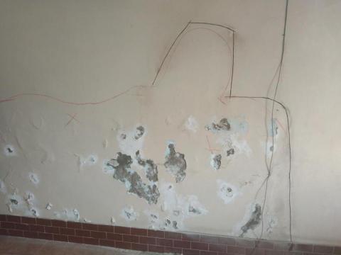 泉鋒工程行/黃鏵鋕 - 打除壁癌前切割