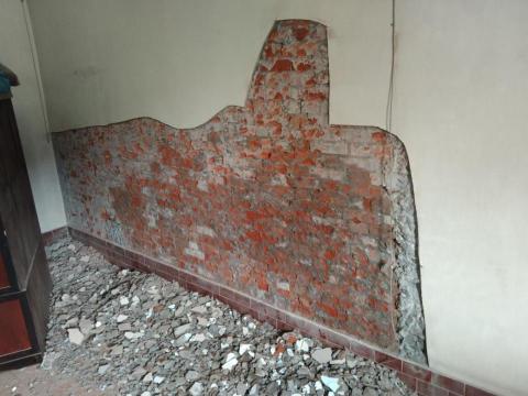 泉鋒工程行/黃鏵鋕 - 打除見紅磚後