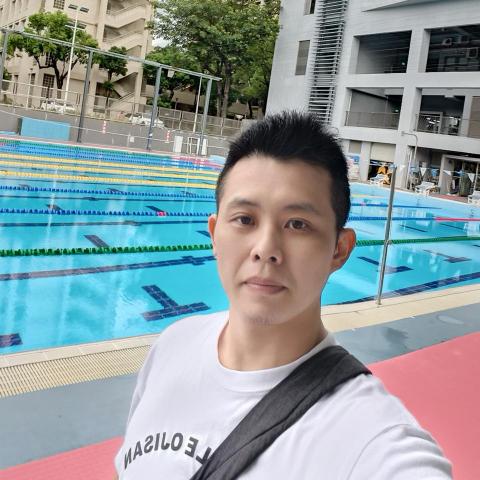 提供游泳課台中服務的專家B2