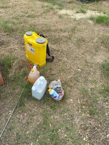 蔡承宏 - 施打除草劑