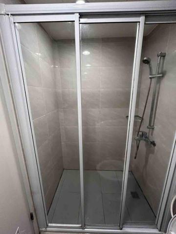 小美專業收納清潔 - 水垢拉門清潔後