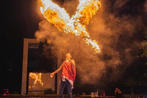 慵懶製作 - 火舞特技