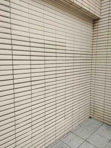 外牆防水修繕 - 頂樓磁磚汰除貼磚施作