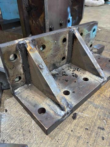 精匠金屬有限公司 - 代工焊接