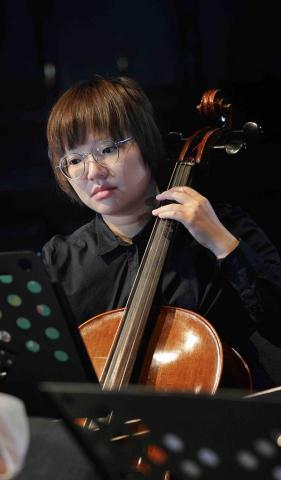 提供大提琴服務的專家莊幸頤