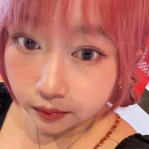 提供賺錢ptt服務的專家王怡蓁