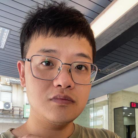 提供兼差服務的專家蔡尚群