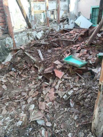 泉鋒工程行/黃鏵鋕 - 三合院崩塌整理前