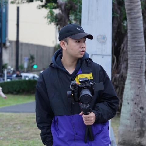 提供入門空拍機服務的專家鍾文典